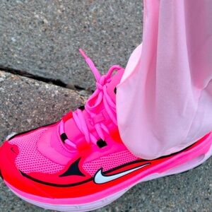 Nike Pink and Black Women's Sneakers